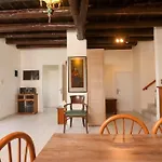 Traditional House In Ano Korakiana